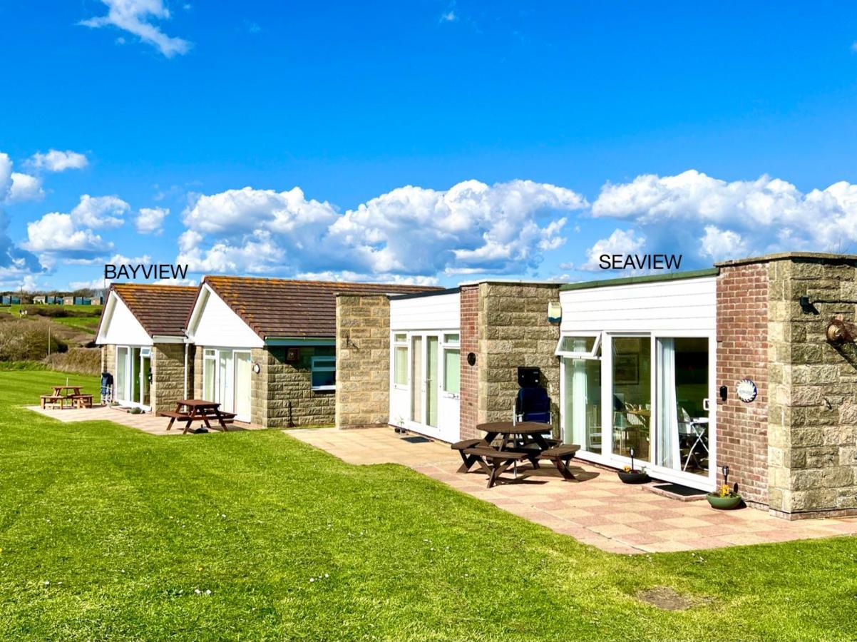 Bayview Self-Catering Coastal Bungalow In Rural West Wight Freshwater Exterior photo